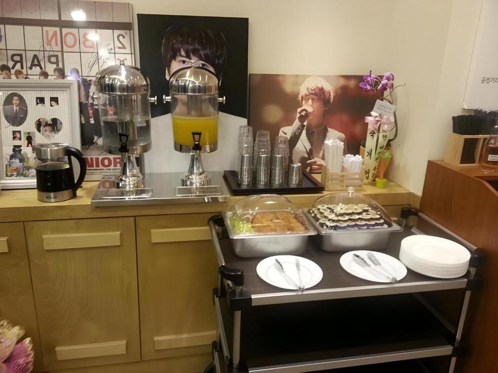 Myeongdong Mom House Hotel Seul Exterior foto