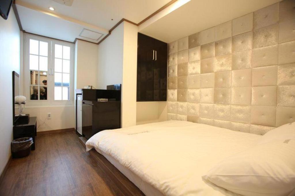 Myeongdong Mom House Hotel Seul Exterior foto