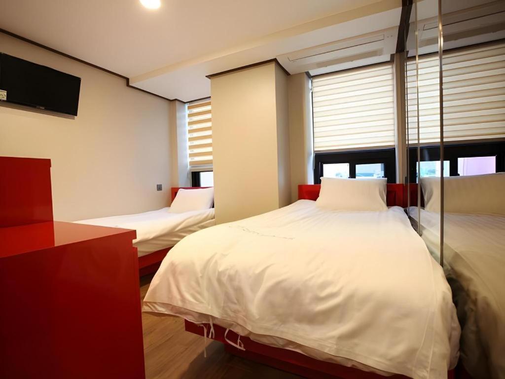 Myeongdong Mom House Hotel Seul Exterior foto