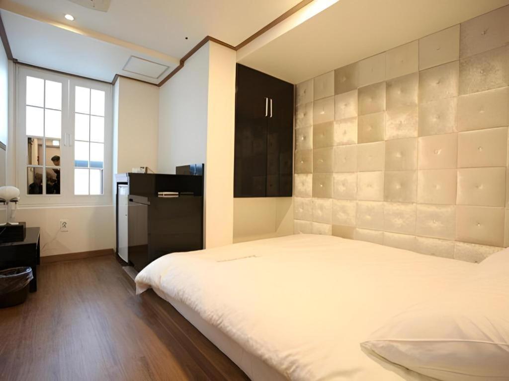 Myeongdong Mom House Hotel Seul Exterior foto